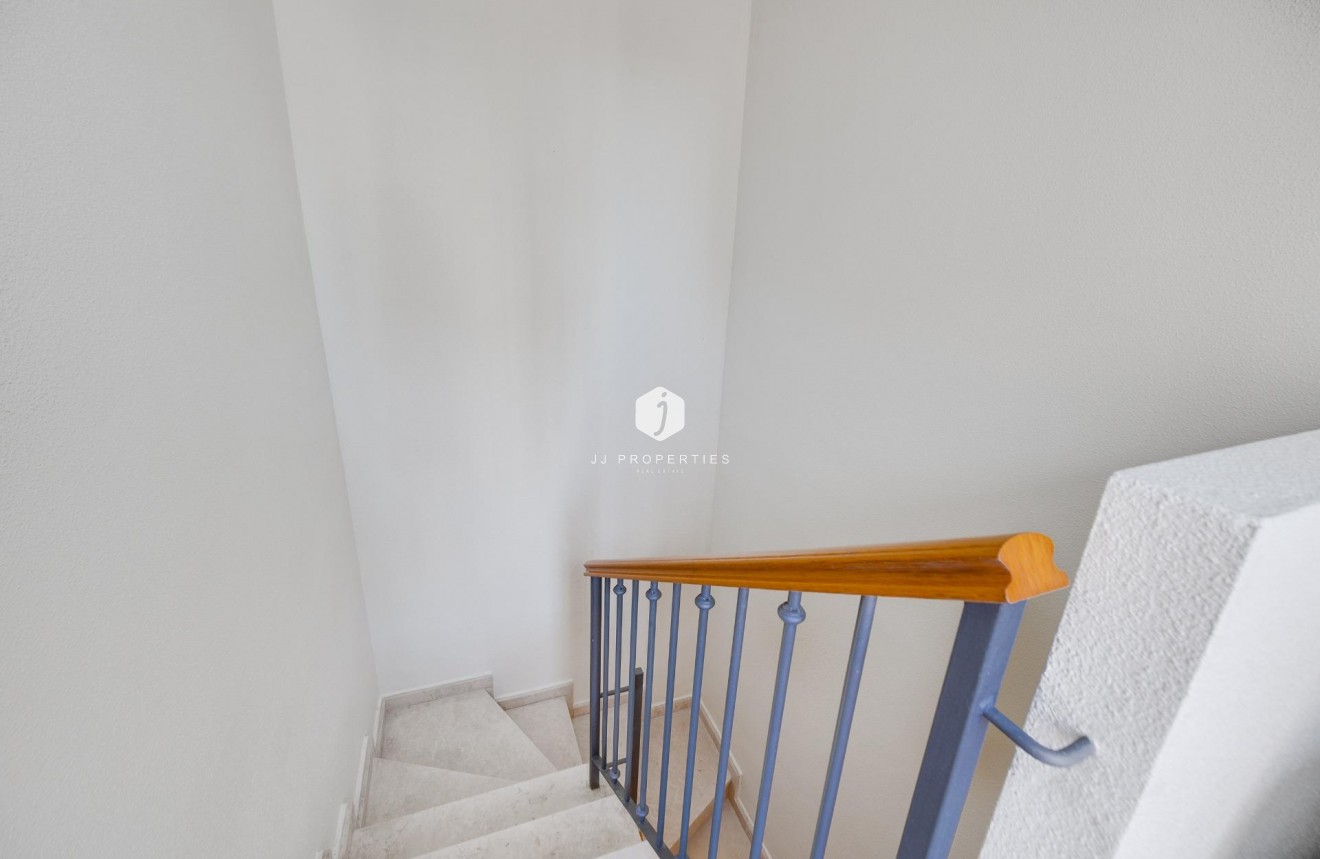 Resale - Chalet -
Torrevieja - La veleta