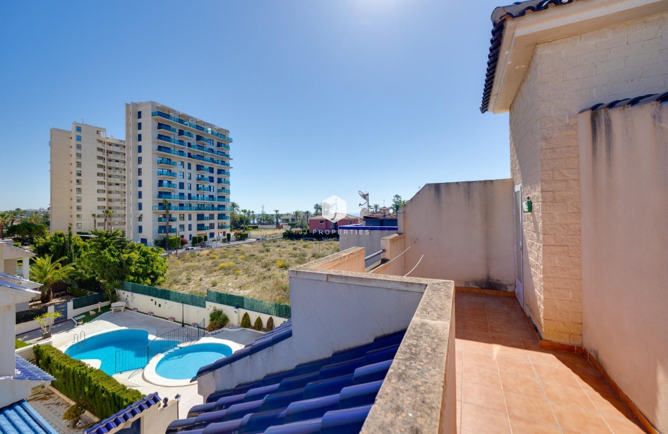 Resale - Chalet -
Torrevieja - La veleta