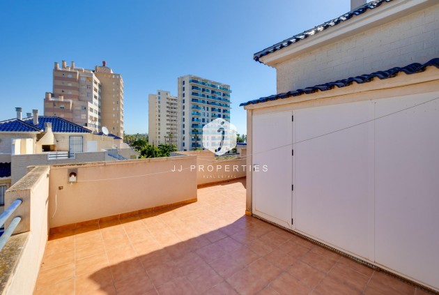 Resale - Chalet -
Torrevieja - La veleta