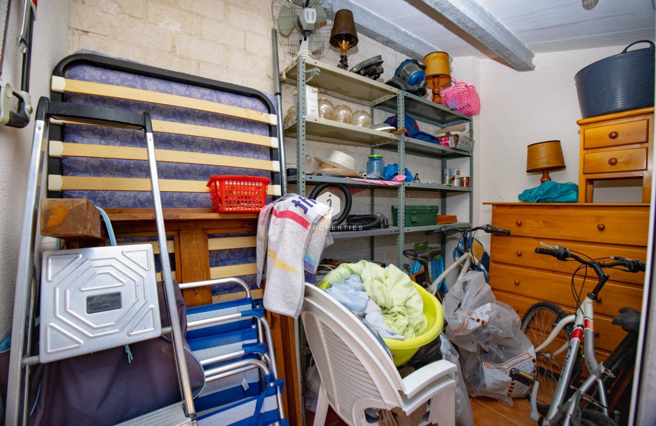 Resale - Chalet -
Torrevieja - La veleta