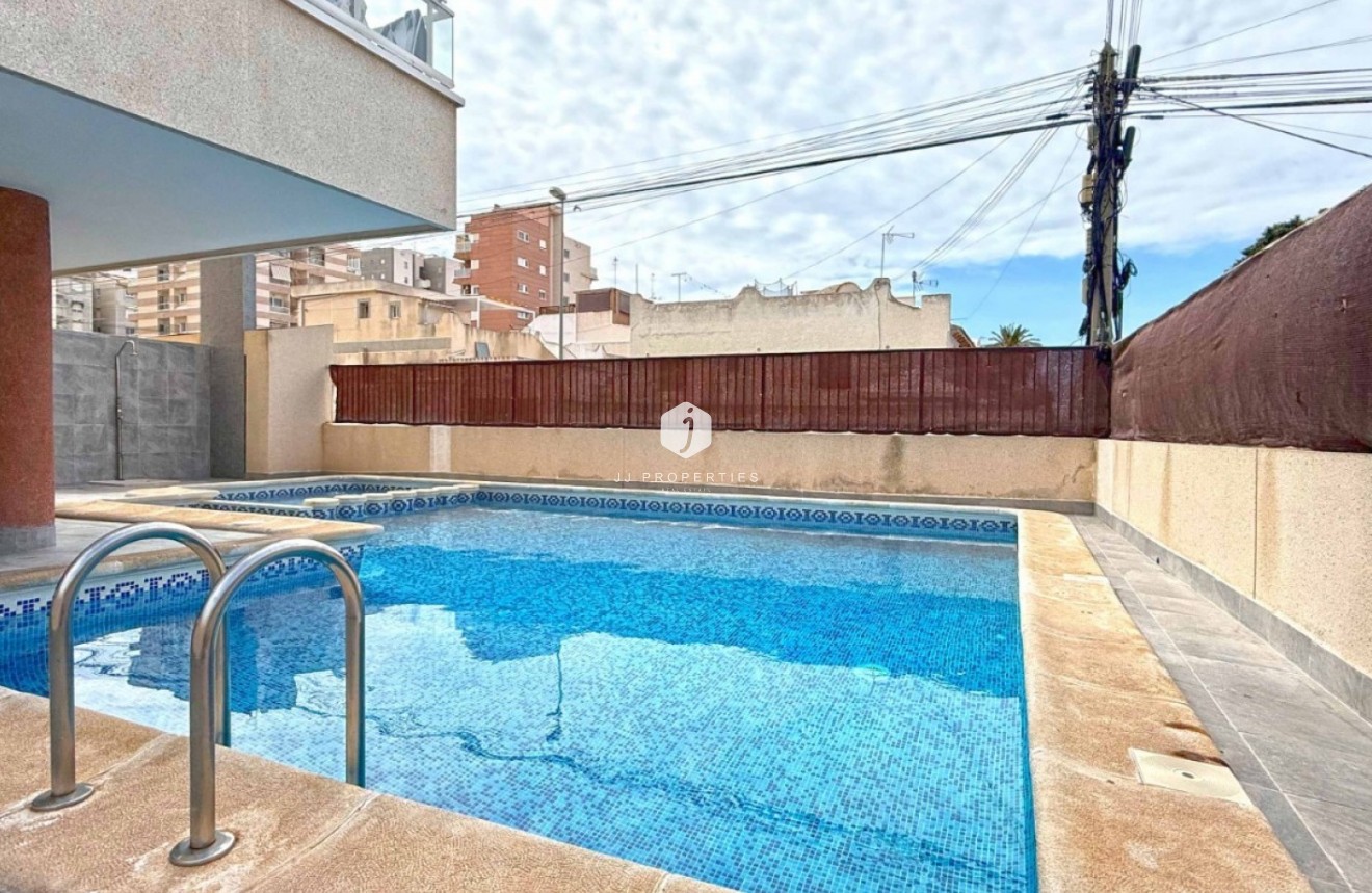 Segunda mano - Apartamento / piso -
Torrevieja - Costa Blanca