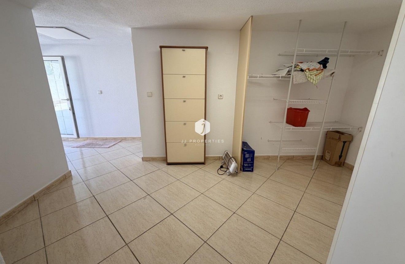 Resale - Villa -
Torrevieja - Costa Blanca