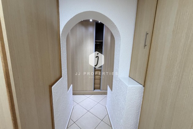 Resale - Villa -
Torrevieja - Costa Blanca