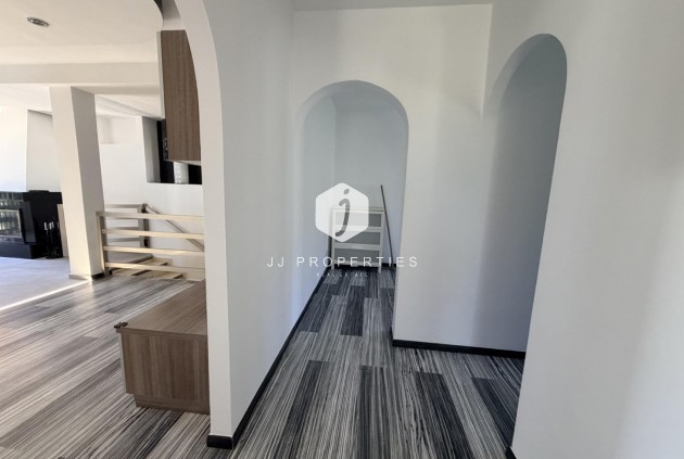 Resale - Villa -
Torrevieja - Costa Blanca