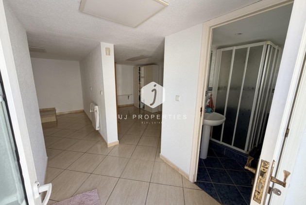 Resale - Villa -
Torrevieja - Costa Blanca