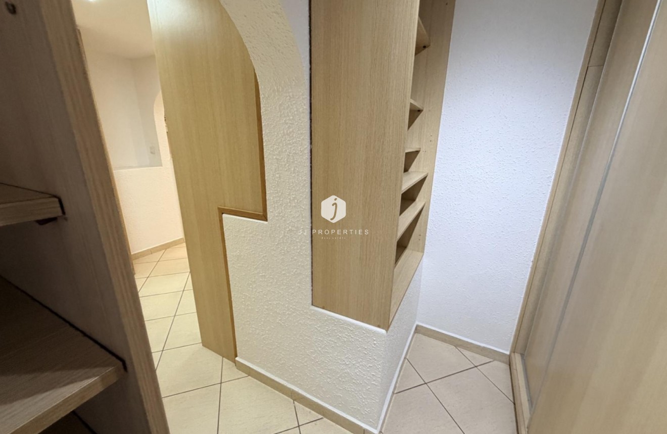 Resale - Villa -
Torrevieja - Costa Blanca