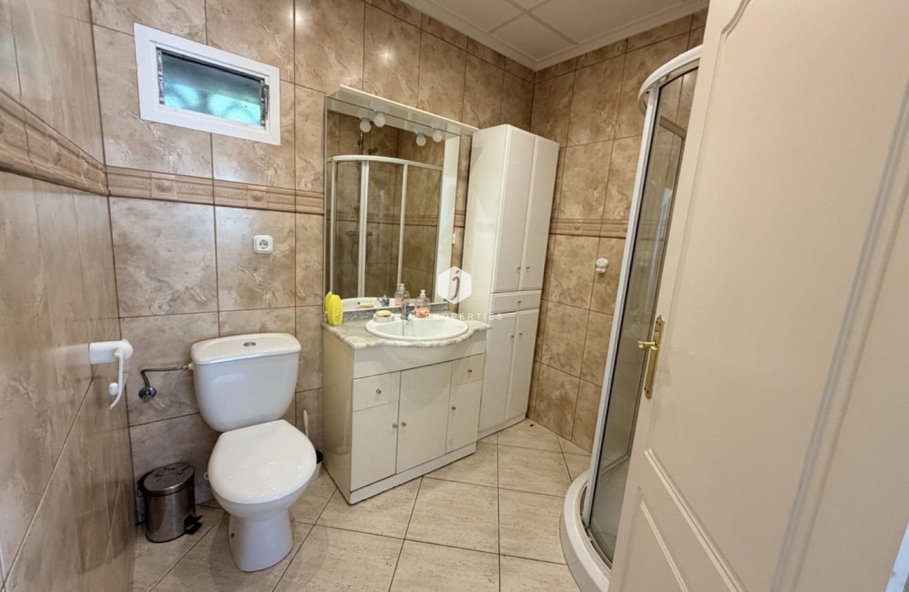 Resale - Villa -
Torrevieja - Costa Blanca