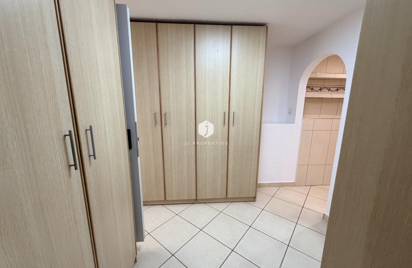 Resale - Villa -
Torrevieja - Costa Blanca