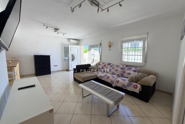 Resale - Villa -
Torrevieja - Costa Blanca