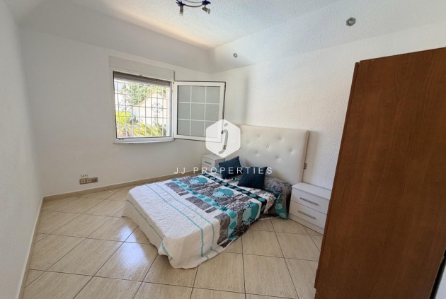 Resale - Villa -
Torrevieja - Costa Blanca