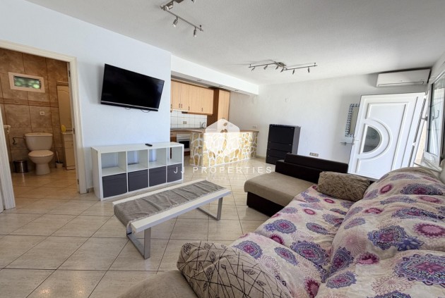 Resale - Villa -
Torrevieja - Costa Blanca