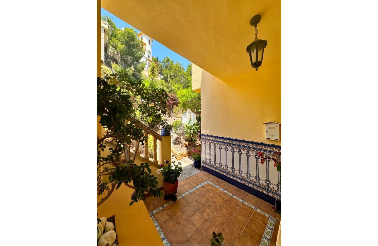 Resale - Villa -
Orihuela Costa - Costa Blanca