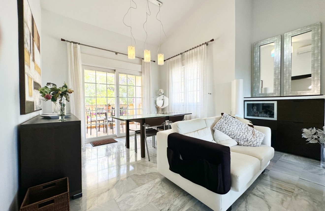 Resale - Villa -
Orihuela Costa - Costa Blanca