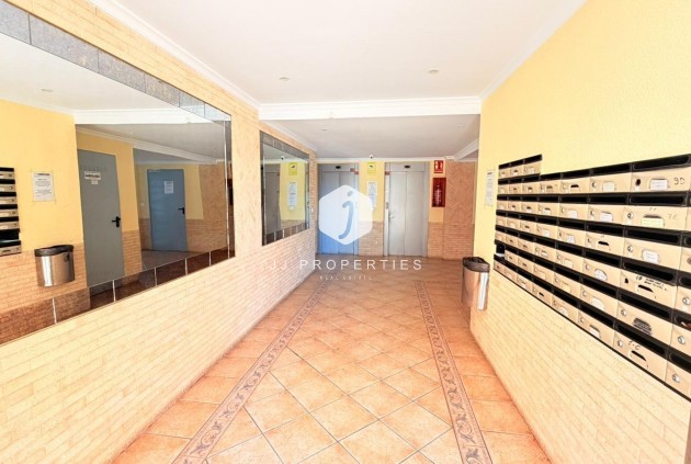 Segunda mano - Apartamento / piso -
Torrevieja - Nueva Torrevieja