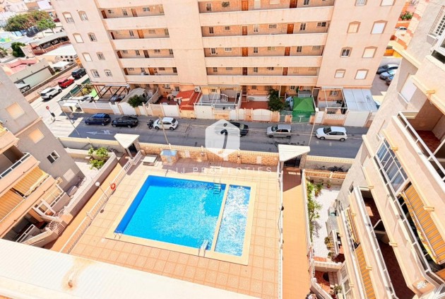 Segunda mano - Apartamento / piso -
Torrevieja - Nueva Torrevieja