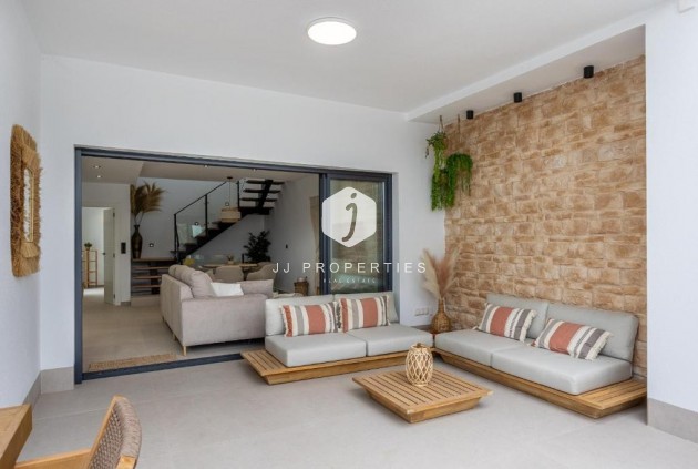 Resale - Villa -
Dolores - Costa Blanca