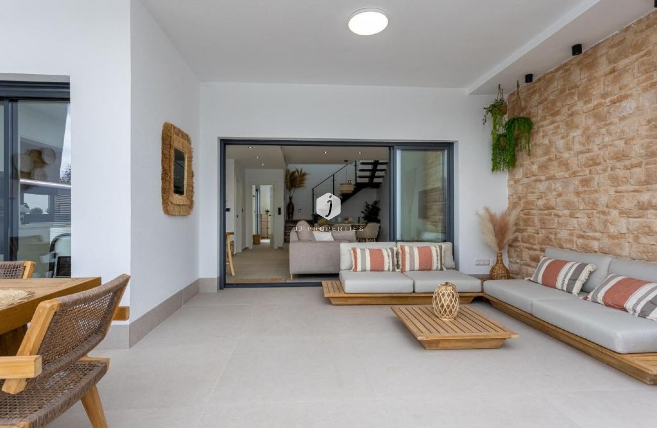 Resale - Villa -
Dolores - Costa Blanca