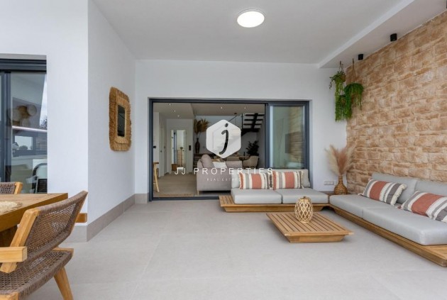 Resale - Villa -
Dolores - Costa Blanca