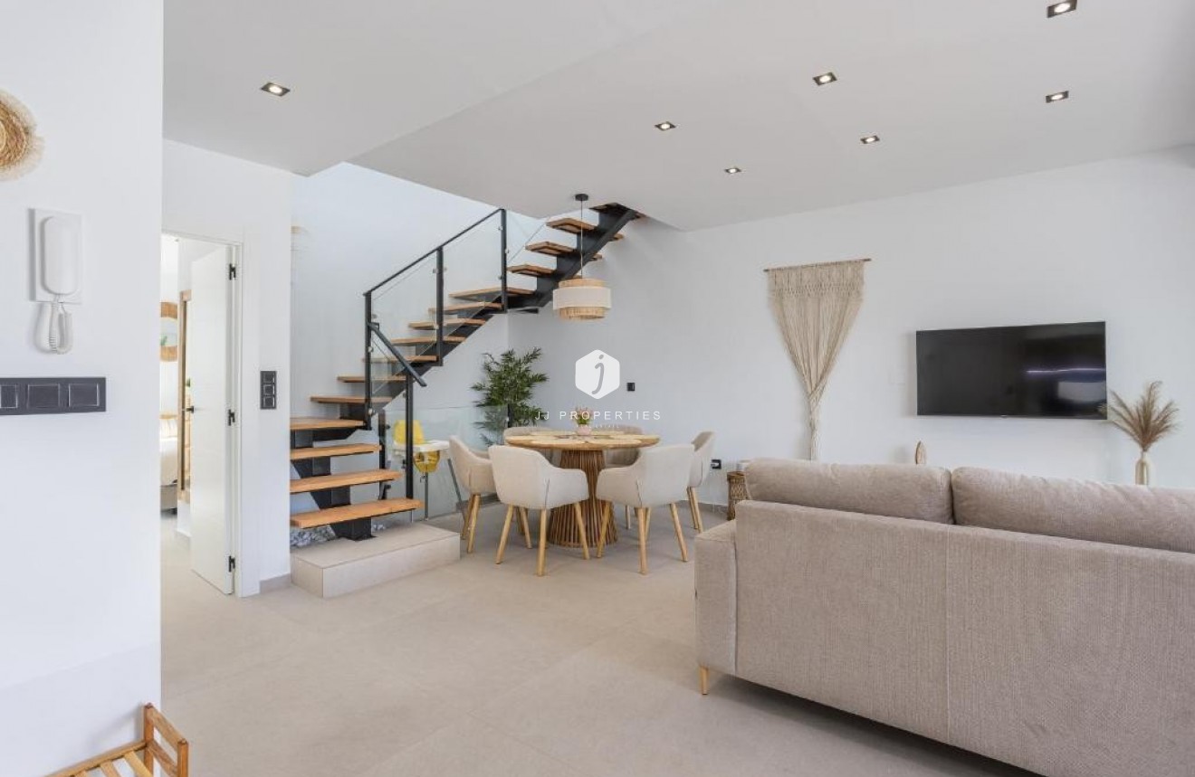 Resale - Villa -
Dolores - Costa Blanca