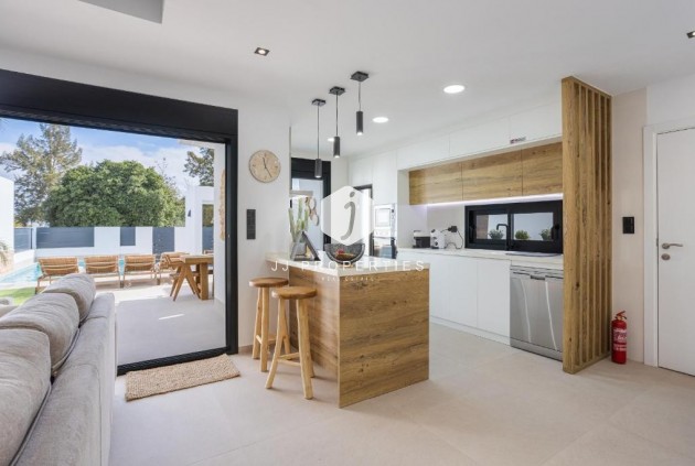 Resale - Villa -
Dolores - Costa Blanca