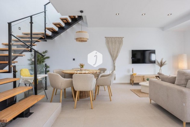 Resale - Villa -
Dolores - Costa Blanca