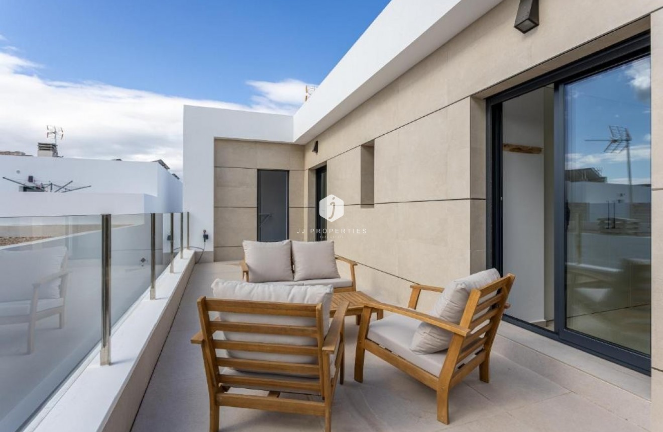 Resale - Villa -
Dolores - Costa Blanca