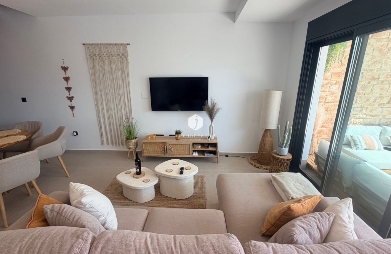 Resale - Villa -
Dolores - Costa Blanca