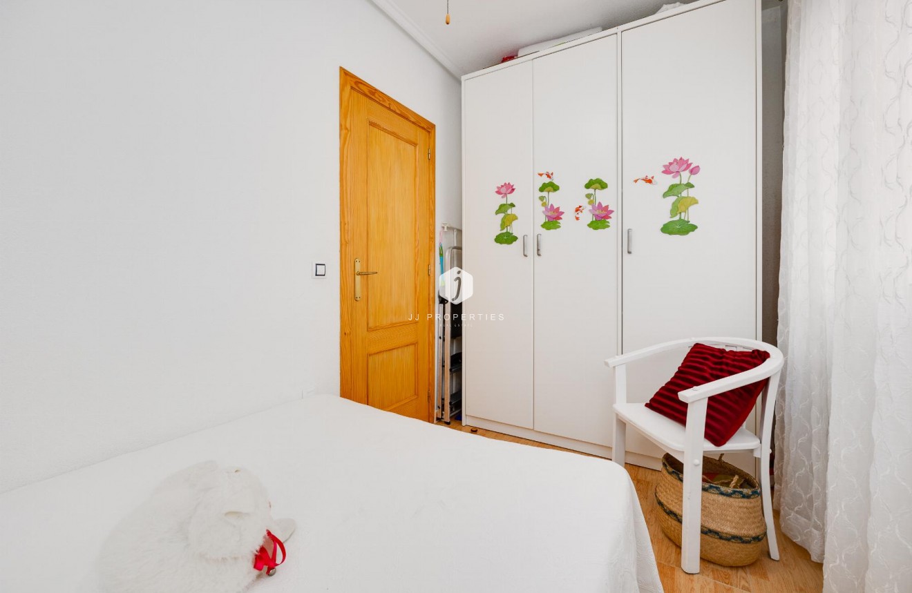 Tweedehands - Appartement / flat -
Torrevieja - Costa Blanca