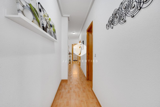 Tweedehands - Appartement / flat -
Torrevieja - Costa Blanca