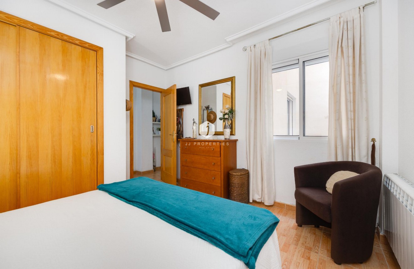 Tweedehands - Appartement / flat -
Torrevieja - Costa Blanca