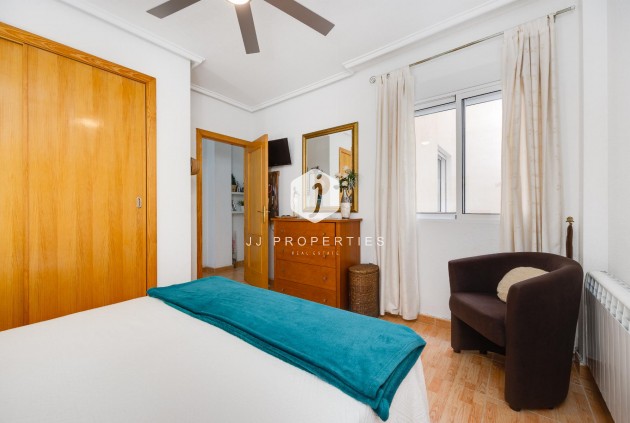 Tweedehands - Appartement / flat -
Torrevieja - Costa Blanca