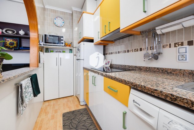 Tweedehands - Appartement / flat -
Torrevieja - Costa Blanca