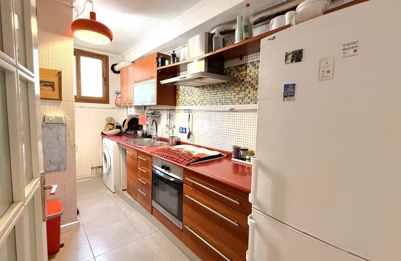 Z drugiej ręki - Mieszkanie w bloku -
Torrevieja - Costa Blanca