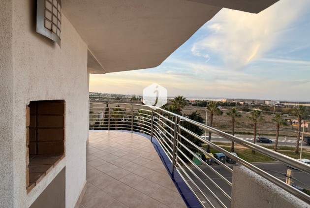 Z drugiej ręki - Mieszkanie w bloku -
Torrevieja - Costa Blanca