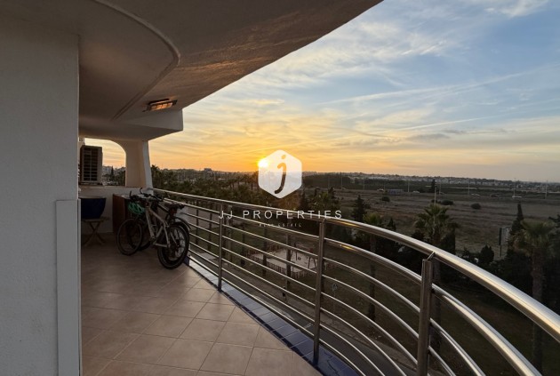 Z drugiej ręki - Mieszkanie w bloku -
Torrevieja - Costa Blanca