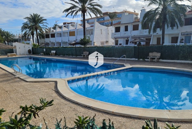 Z drugiej ręki - Mieszkanie w bloku -
Torrevieja - Costa Blanca