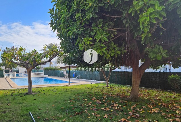 Z drugiej ręki - Mieszkanie w bloku -
Torrevieja - Costa Blanca