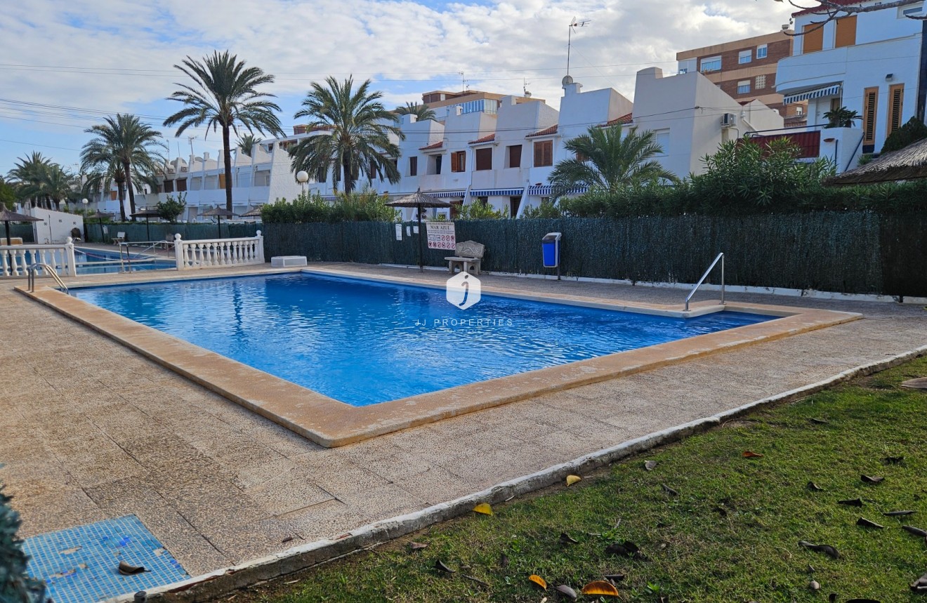 Z drugiej ręki - Mieszkanie w bloku -
Torrevieja - Costa Blanca