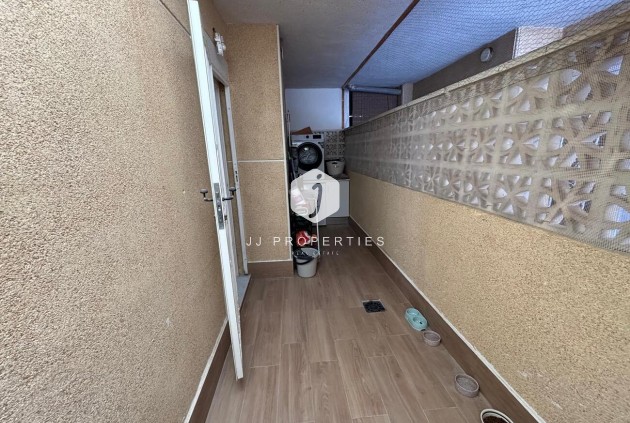 Resale - Apartment / flat -
Torrevieja - Costa Blanca
