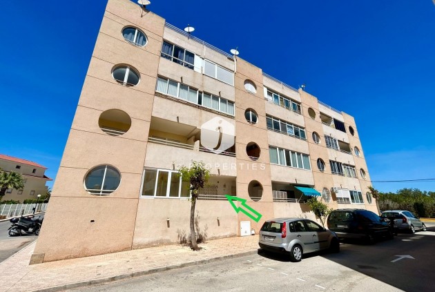 Resale - Apartment / flat -
Torrevieja - Costa Blanca