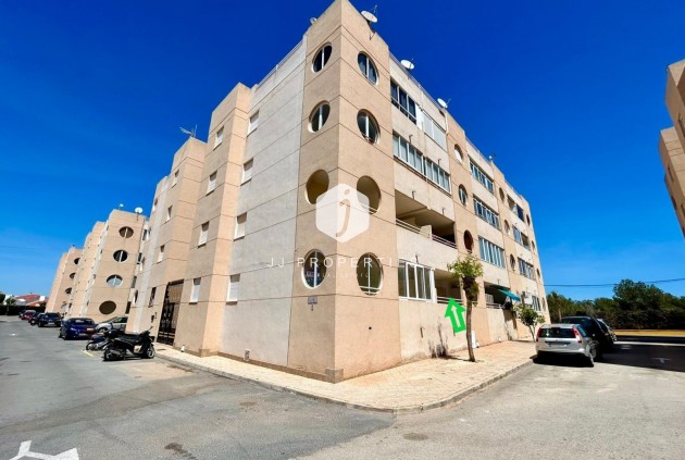 Resale - Apartment / flat -
Torrevieja - Costa Blanca