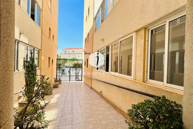 Resale - Apartment / flat -
Torrevieja - Costa Blanca
