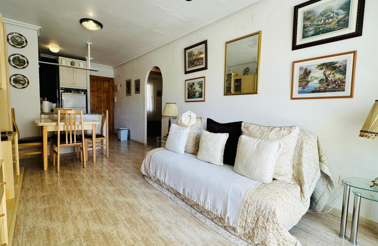 Resale - Apartment / flat -
Torrevieja - Costa Blanca