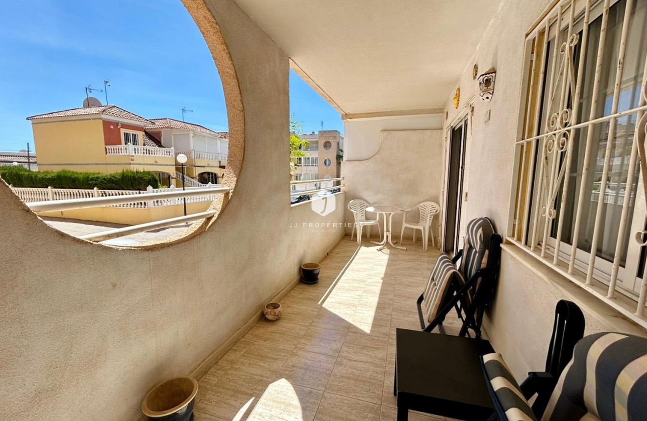 Resale - Apartment / flat -
Torrevieja - Costa Blanca