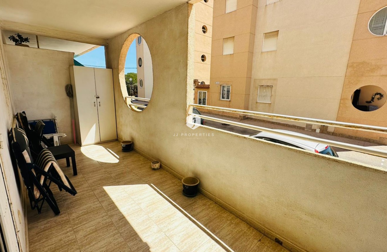 Resale - Apartment / flat -
Torrevieja - Costa Blanca