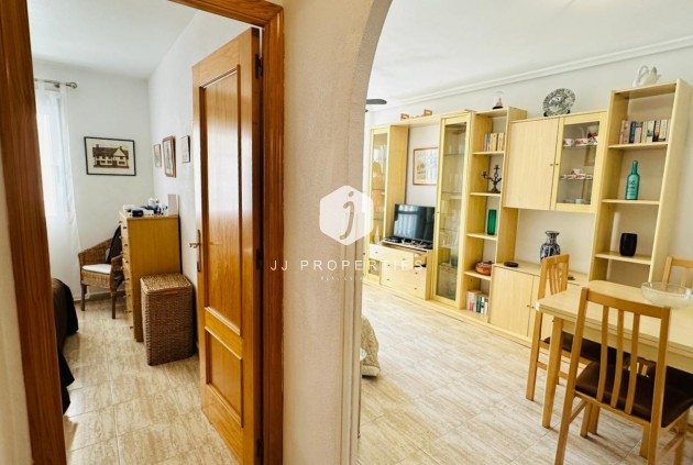 Resale - Apartment / flat -
Torrevieja - Costa Blanca