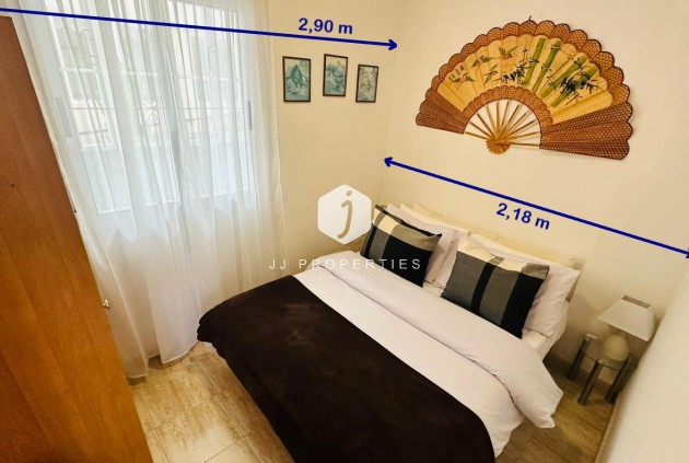 Resale - Apartment / flat -
Torrevieja - Costa Blanca