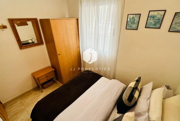 Resale - Apartment / flat -
Torrevieja - Costa Blanca