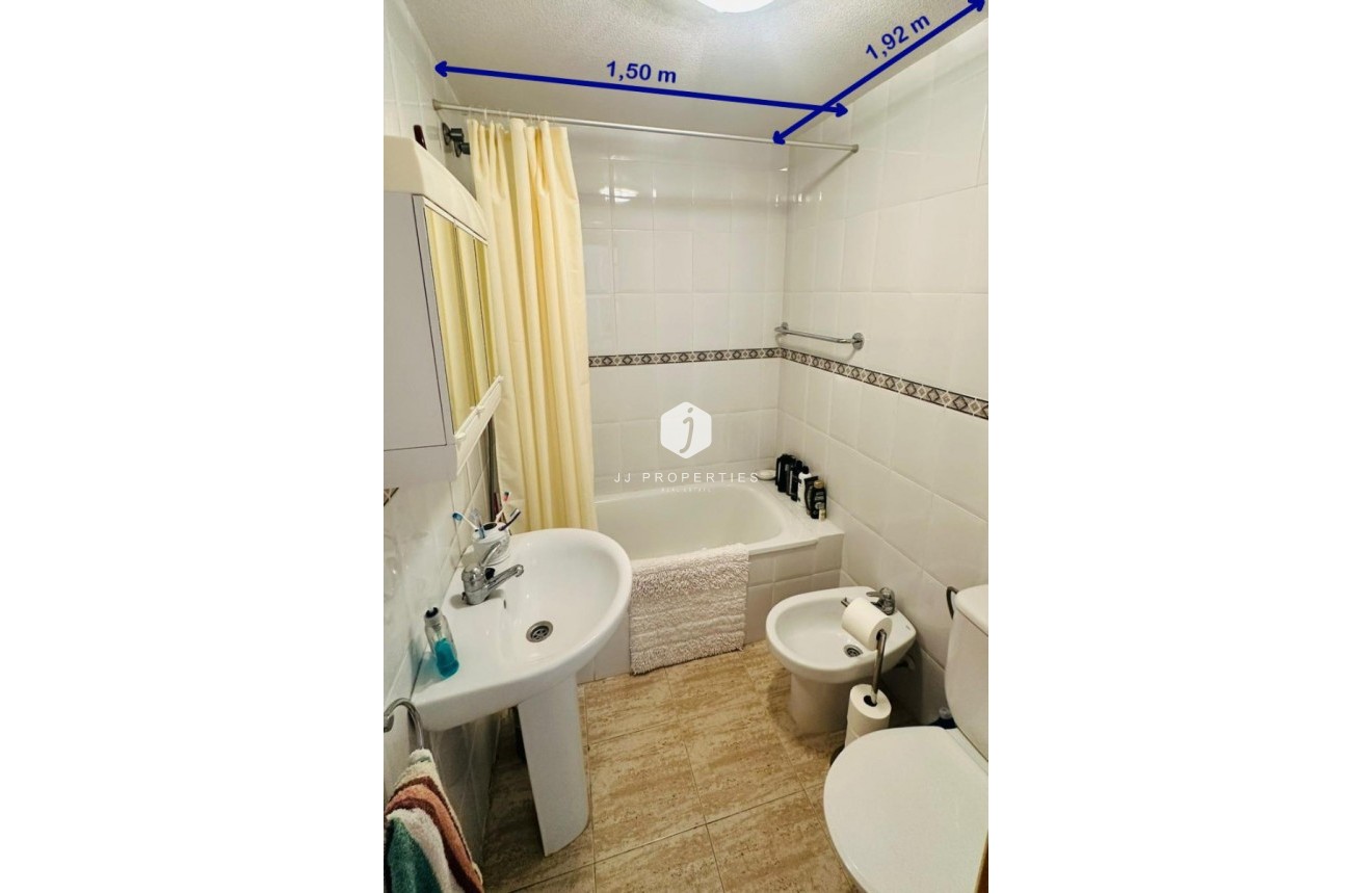 Resale - Apartment / flat -
Torrevieja - Costa Blanca