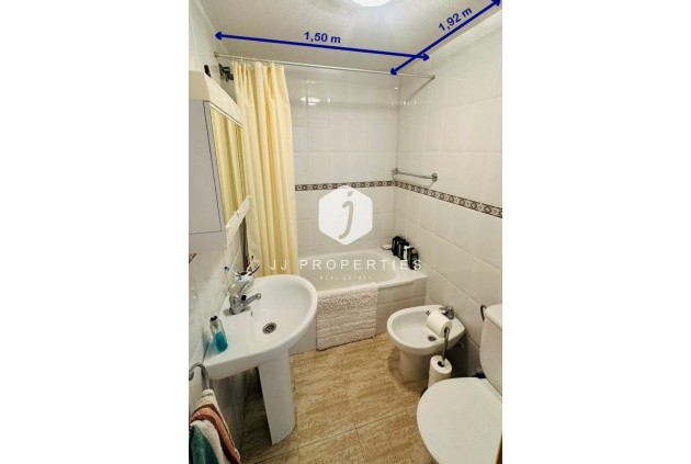 Resale - Apartment / flat -
Torrevieja - Costa Blanca